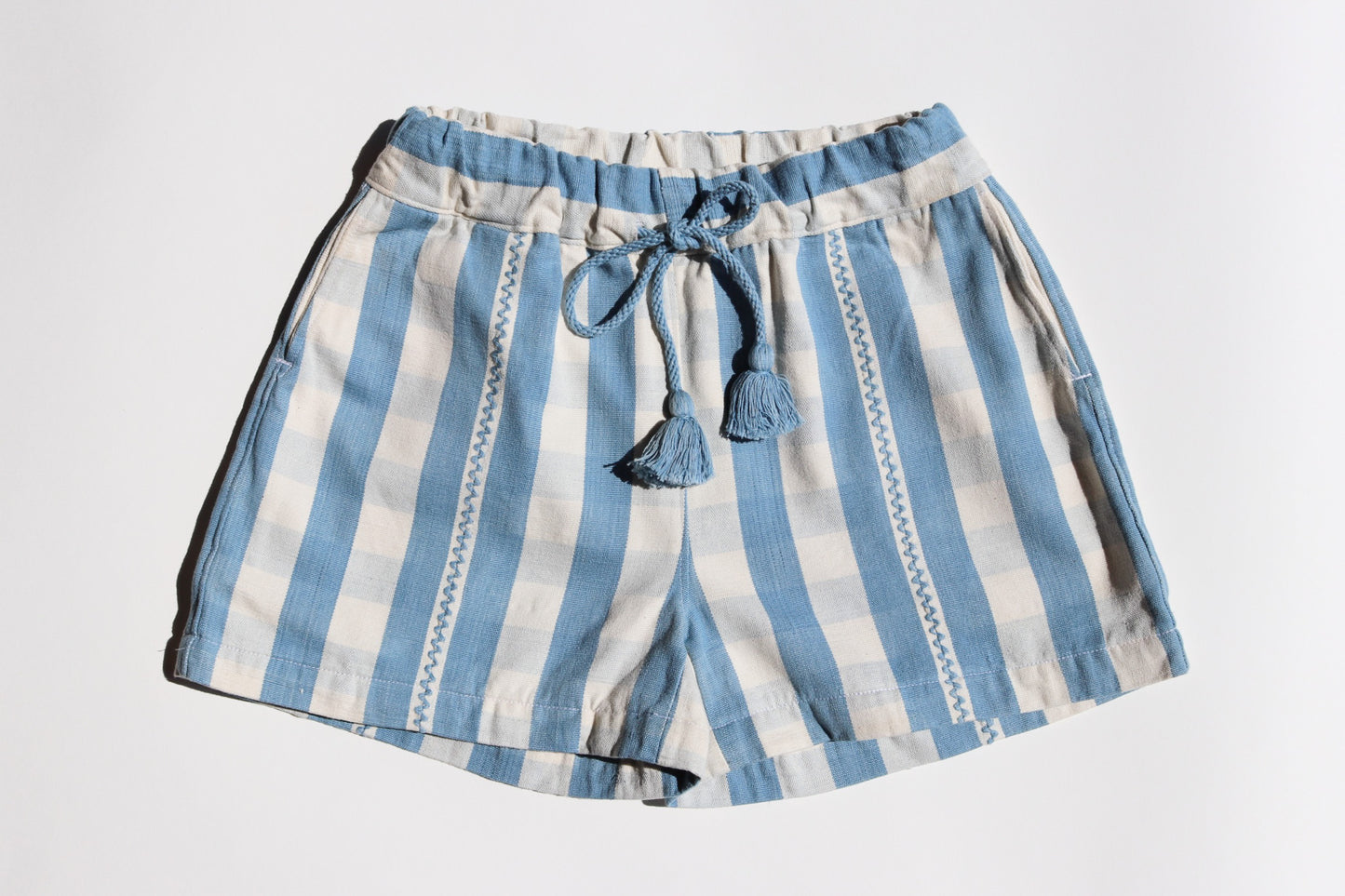 HANDWOVEN SHORTS IN LIGHT BLUE GINGHAM