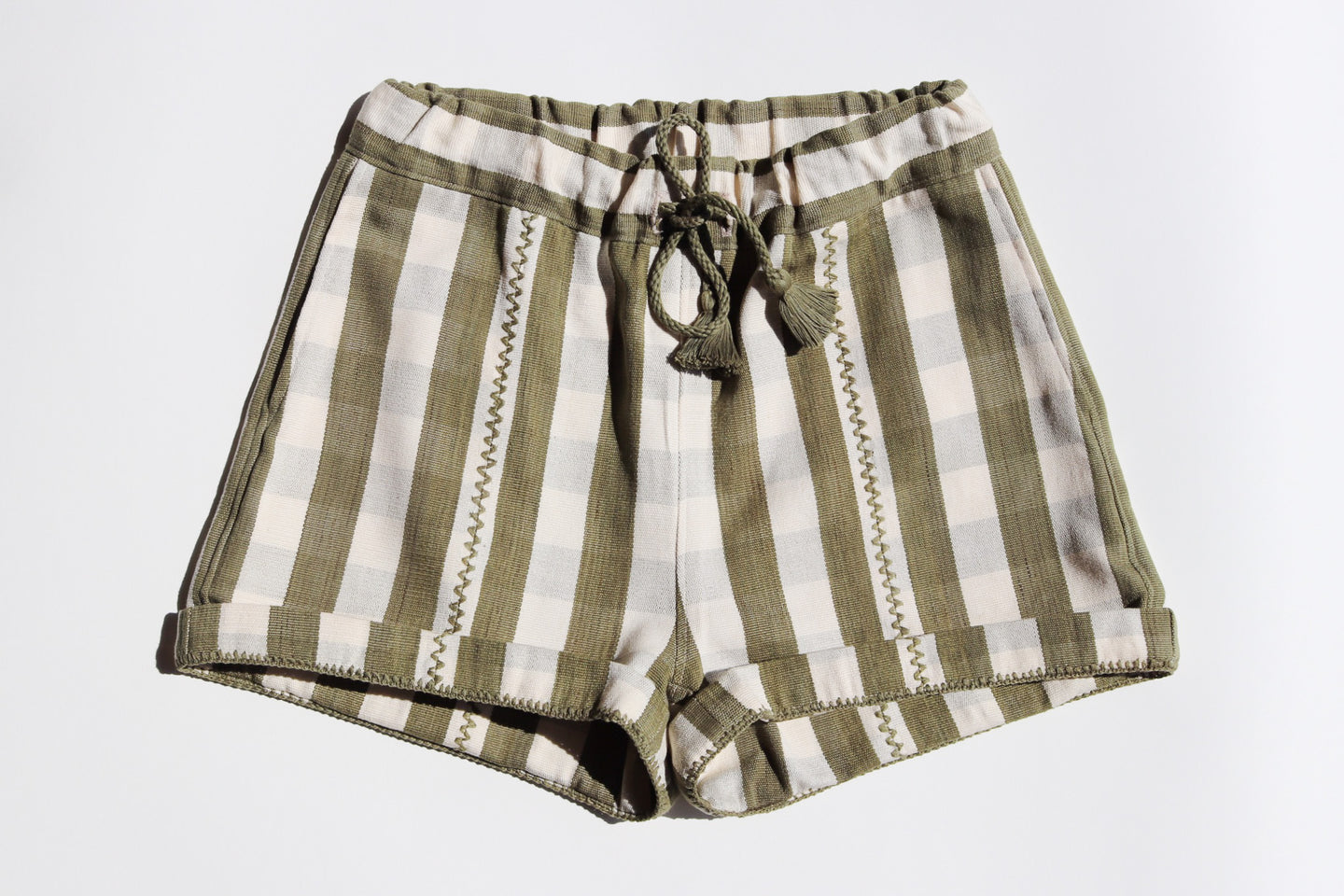 HANDWOVEN SHORTS IN OLIVE GINGHAM