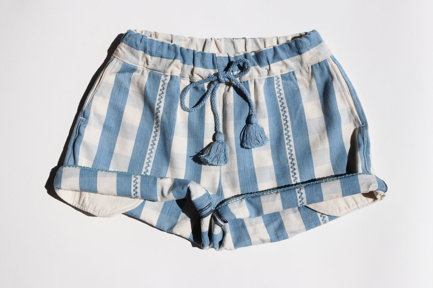 HANDWOVEN SHORTS IN LIGHT BLUE GINGHAM