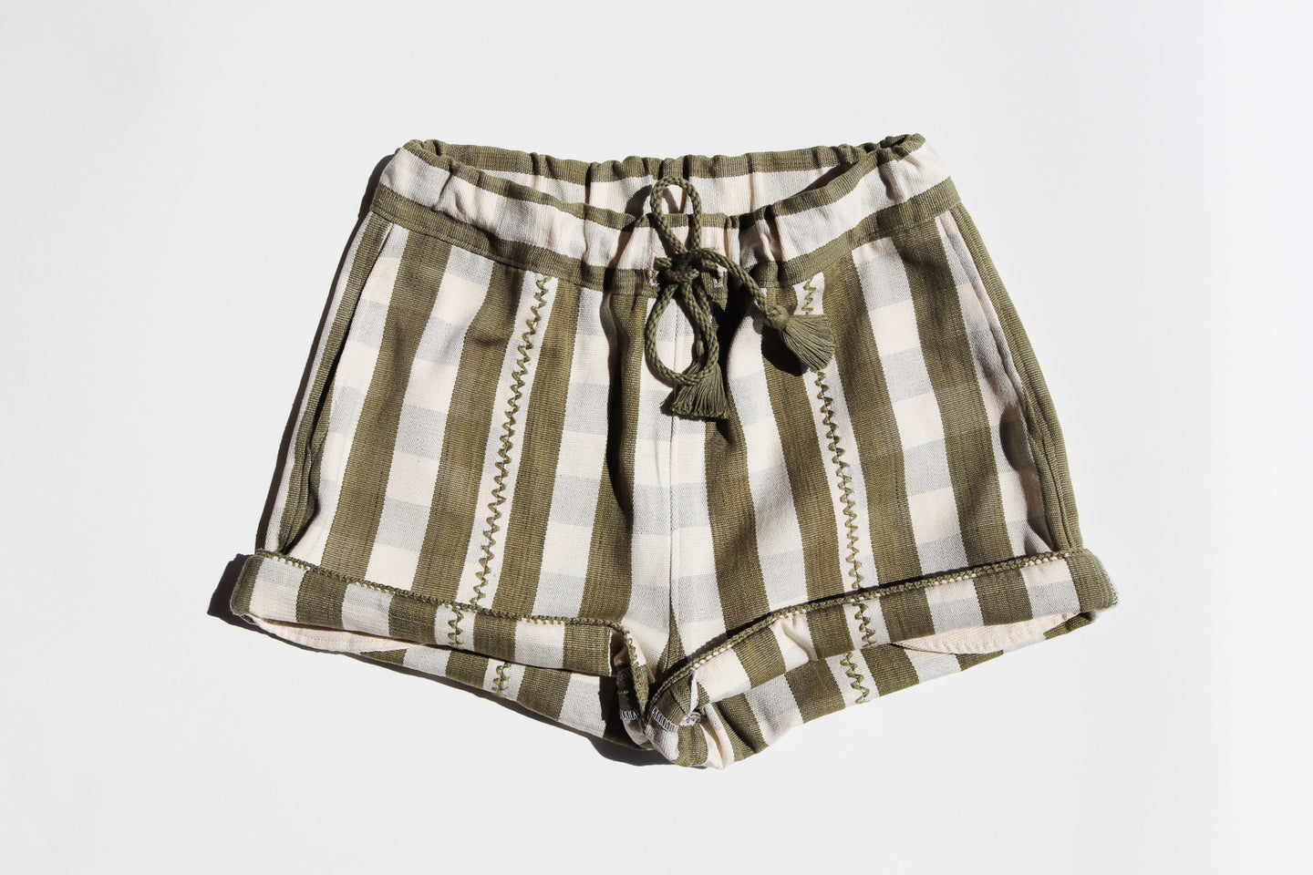 HANDWOVEN SHORTS IN OLIVE GINGHAM