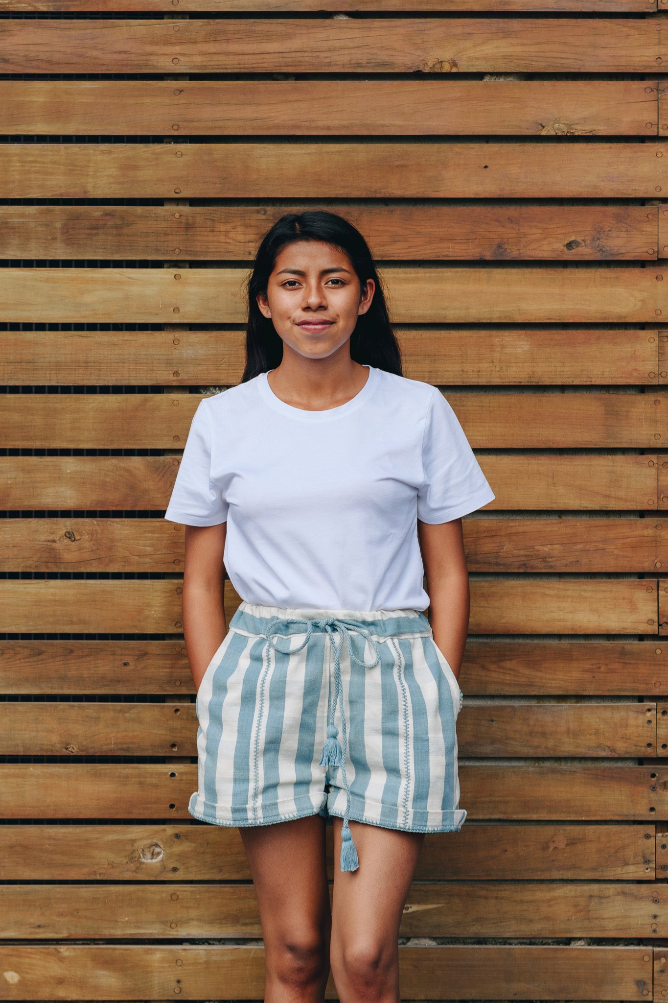 HANDWOVEN SHORTS IN LIGHT BLUE GINGHAM