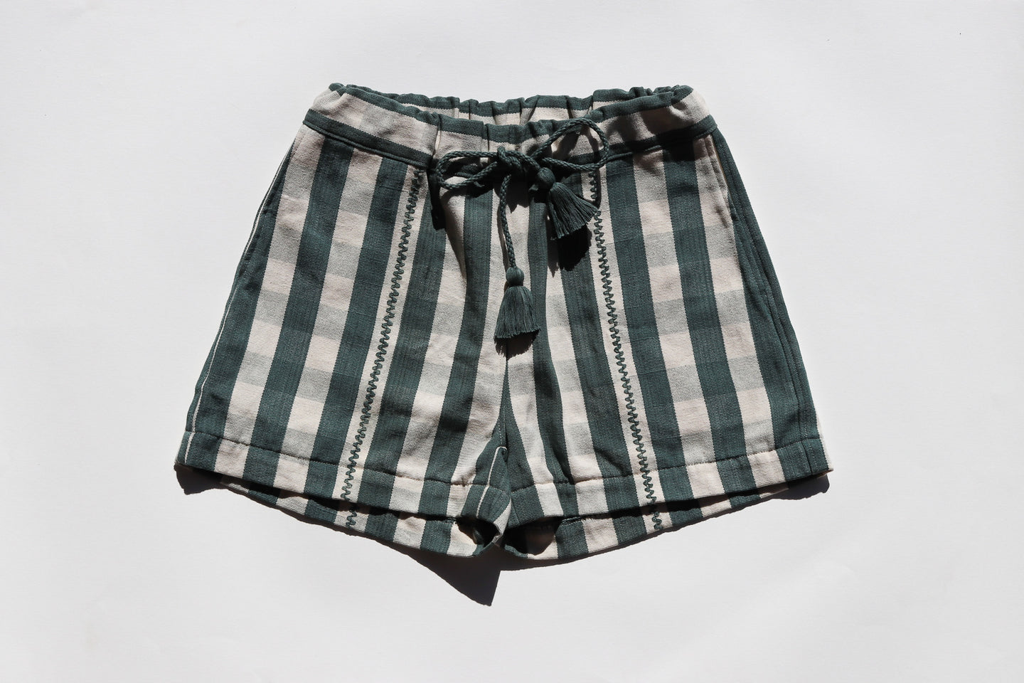 HANDWOVEN SHORTS IN EMERALD GINGHAM