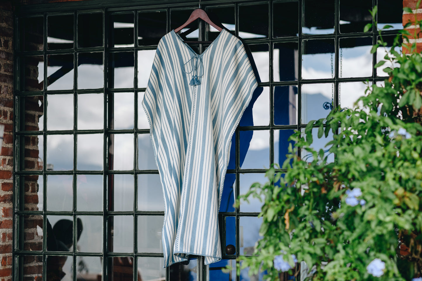 BLUE STRIPE WIDE MIDI KAFTAN