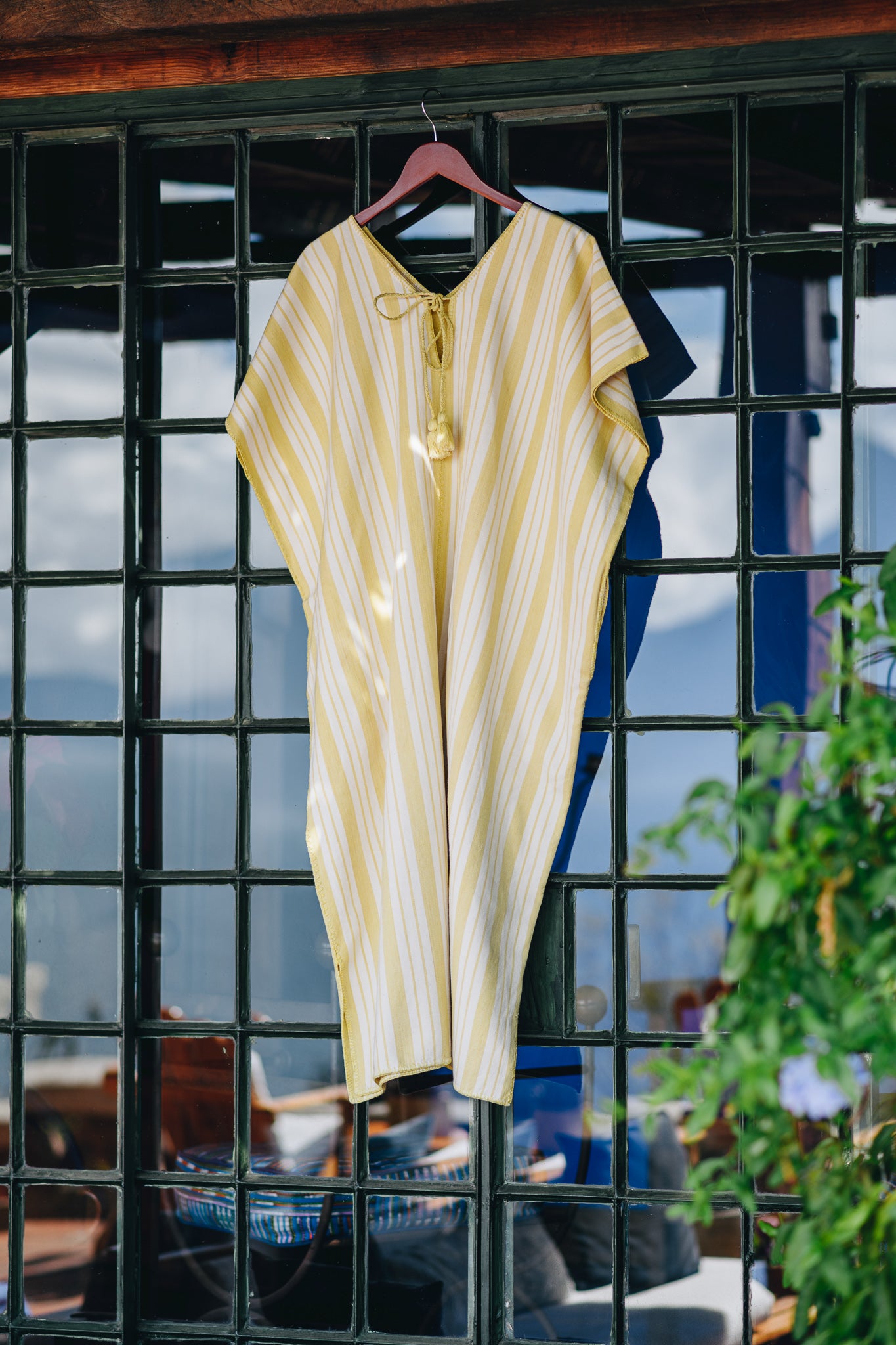 YELLOW STRIPE NARROW MIDI KAFTAN